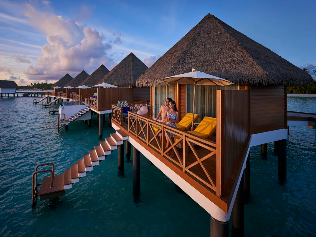 Mercure Maldives Kooddoo Resort 23