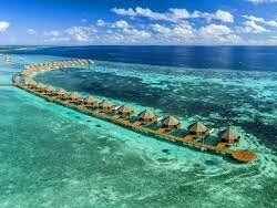 Mercure Maldives Kooddoo Resort 4