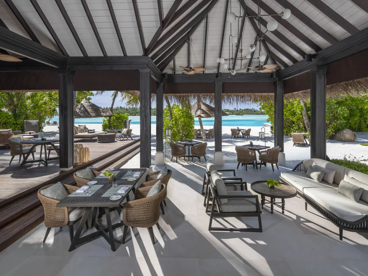 Naladhu Private Island 8