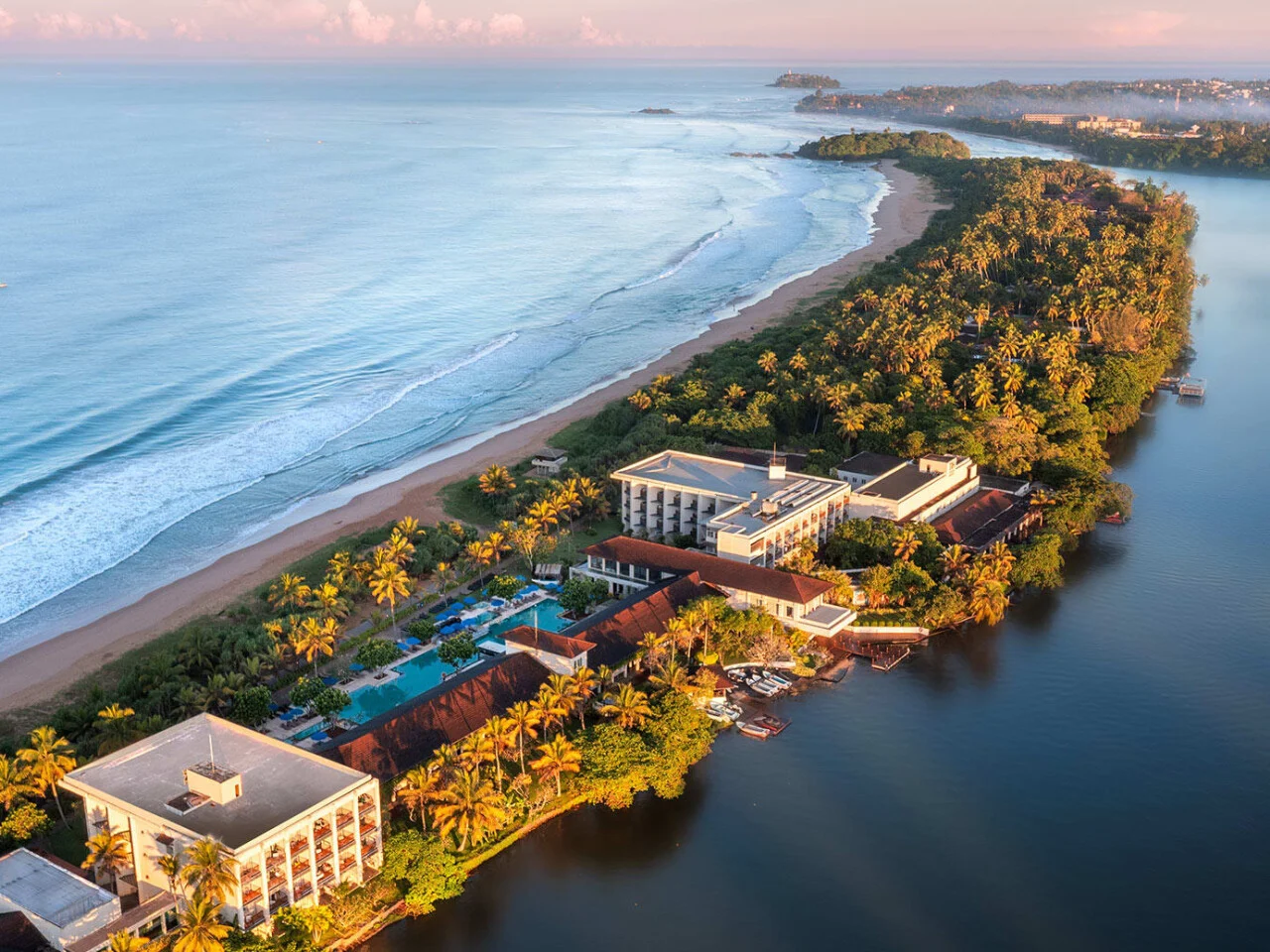 NH Bentota Ceysands Resort