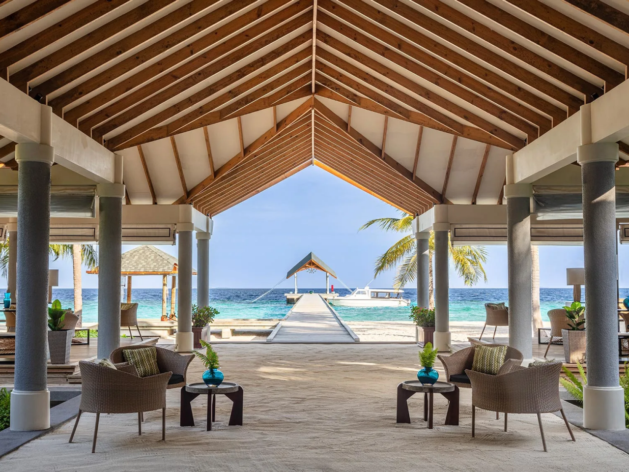 NH Collection Maldives Havodda Resort 5