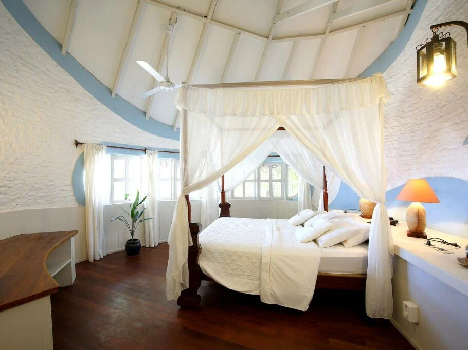 Nika Island Resort & Spa 4