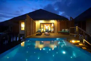 صورة: Niva Velassaru Maldives: Water Bungalow With Pool