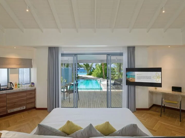 Outrigger Maldives Maafushivaru Resort 1