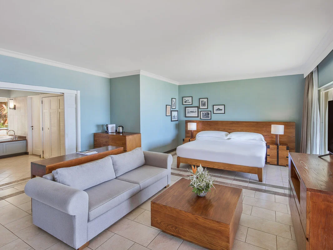 Club Beachfront Junior Suite - Ground Floor Terrace - Single