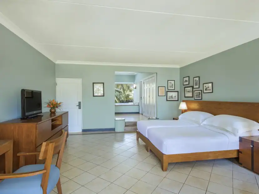 صورة: Outrigger Mauritius Beach Resort: Club Beach Front Twin