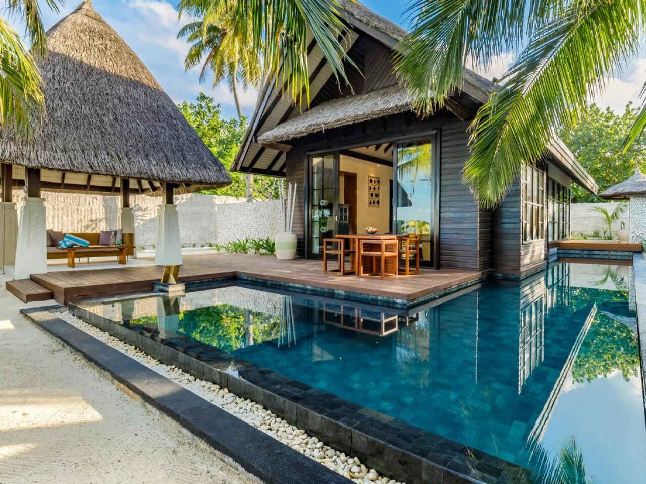 Earth Pool Villa Sunrise