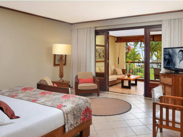Paradis Beachcomber Golf Resort & Spa 1