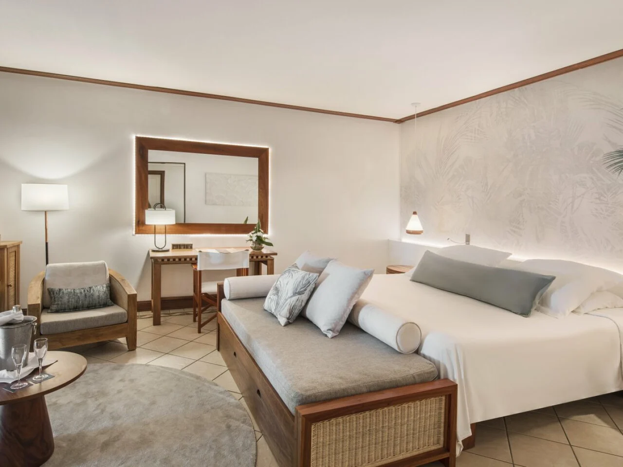 Paradis Beachcomber Golf Resort & Spa 1