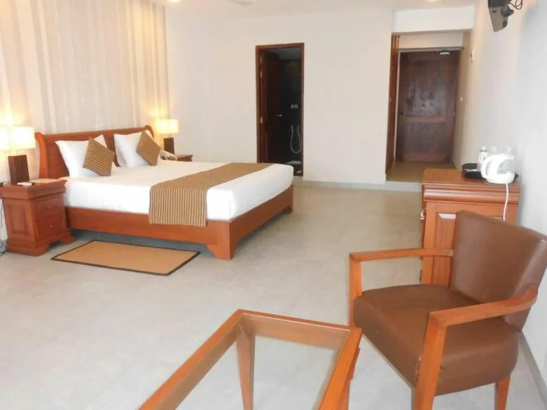 Paradise Beach Club 1