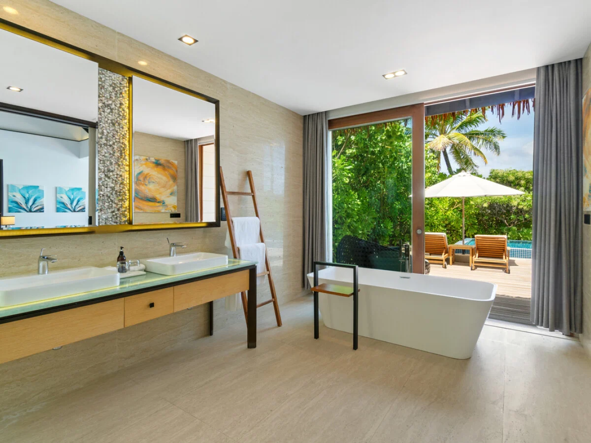 Radisson Blu Resort Maldives 3