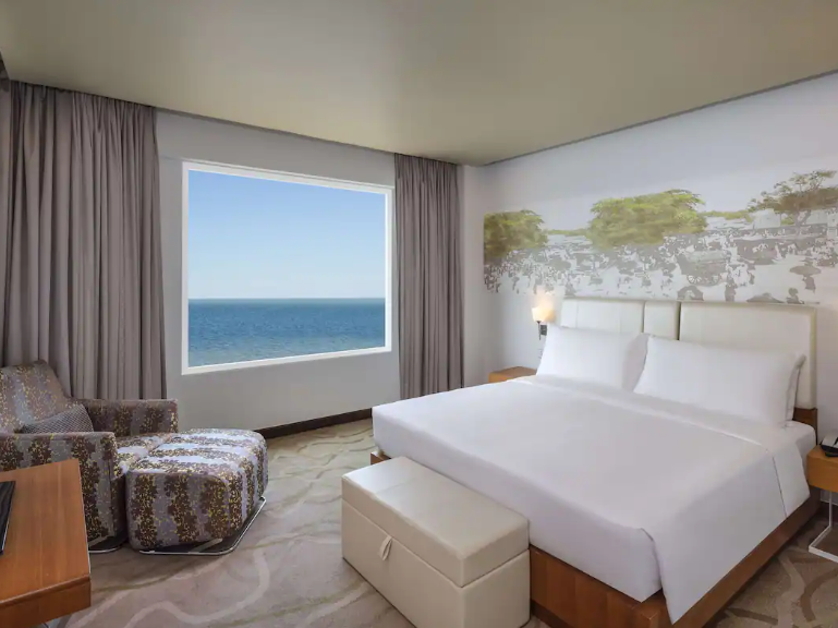 Radisson Hotel Colombo 3