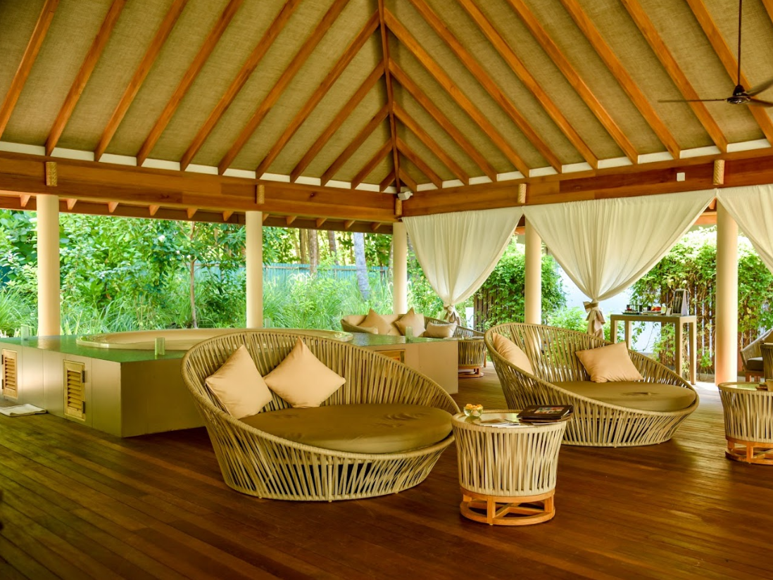 Reethi Faru Resort 1