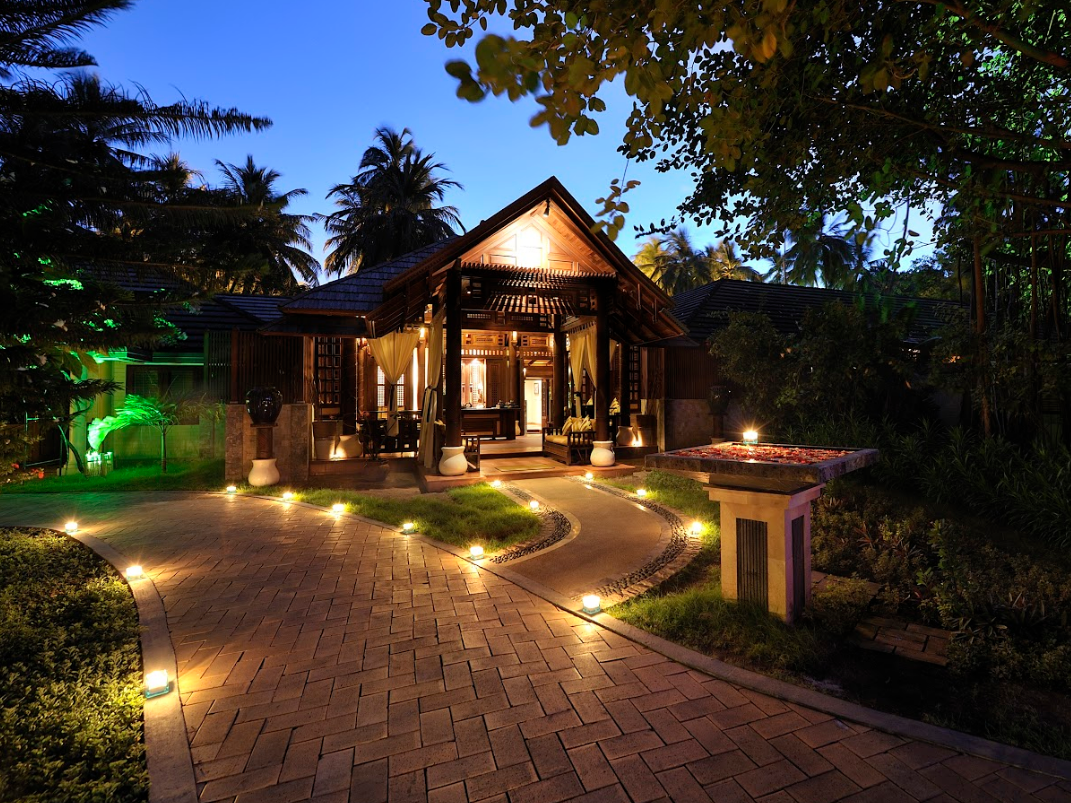 Royal Island Resort & Spa
