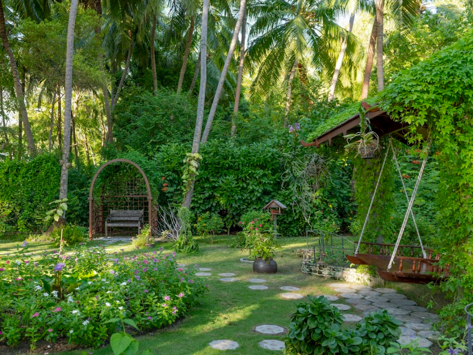 Royal Island Resort & Spa