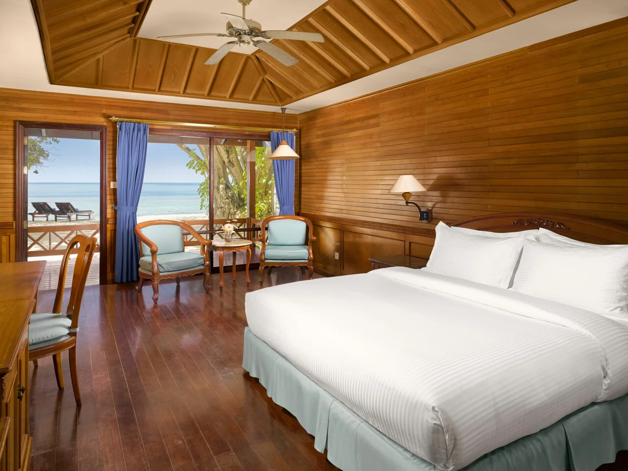Royal Island Resort & Spa 2