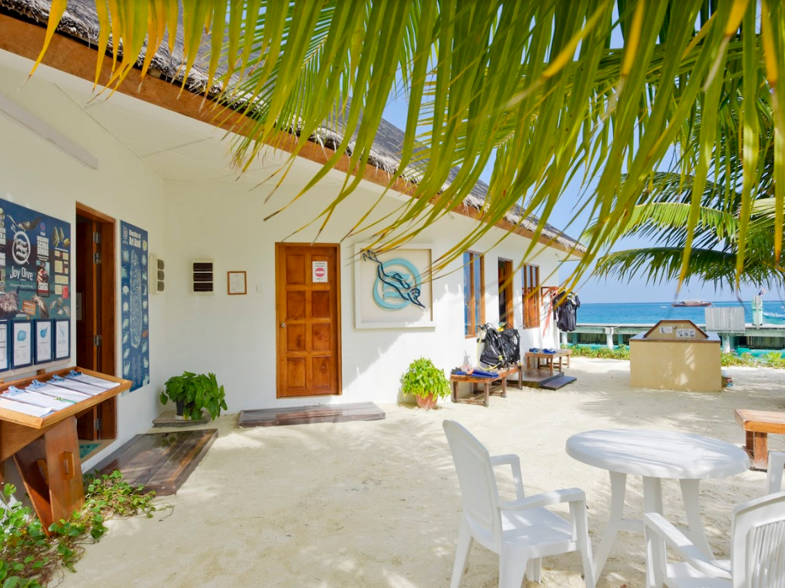 Safari Island Resort & Spa 13