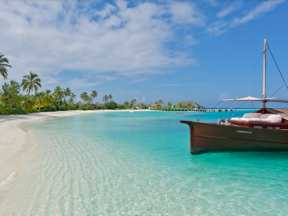 Safari Island Resort & Spa 1