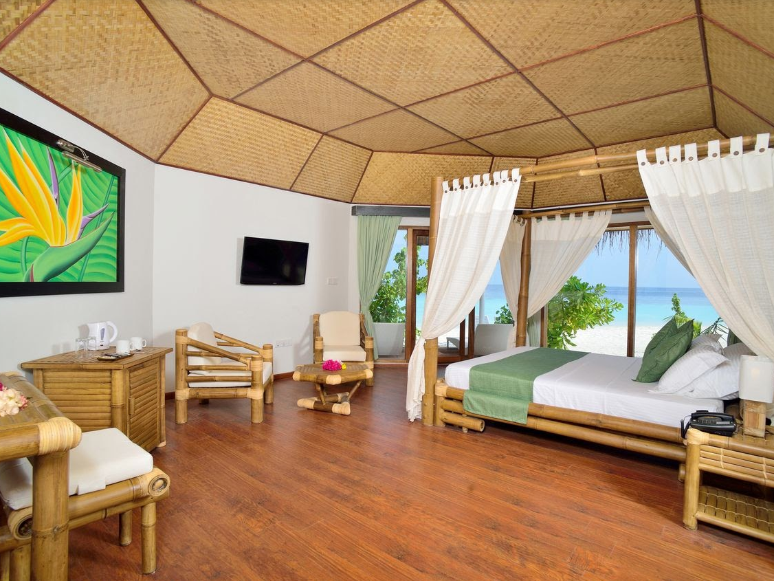 Safari Island Resort & Spa 2