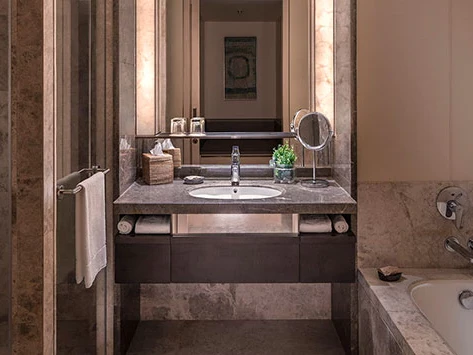 Shangri-La Colombo 9