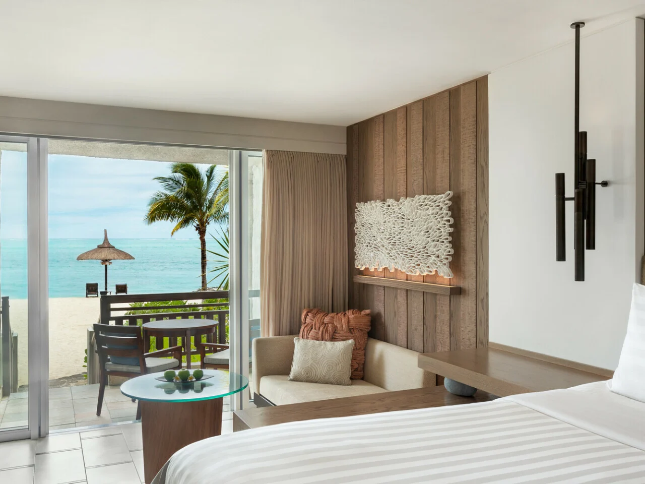 Coral Beachfront Suite