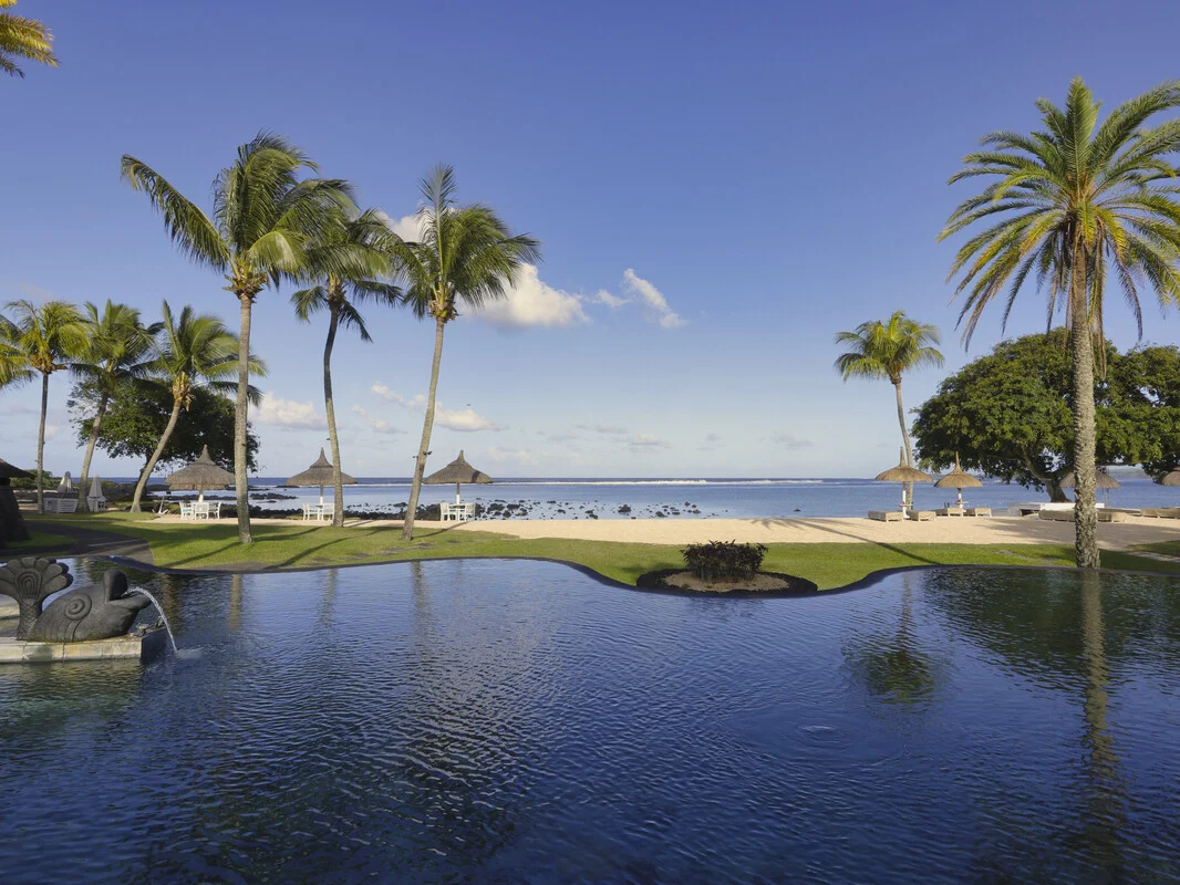 Shanti Maurice Resort & Spa 1