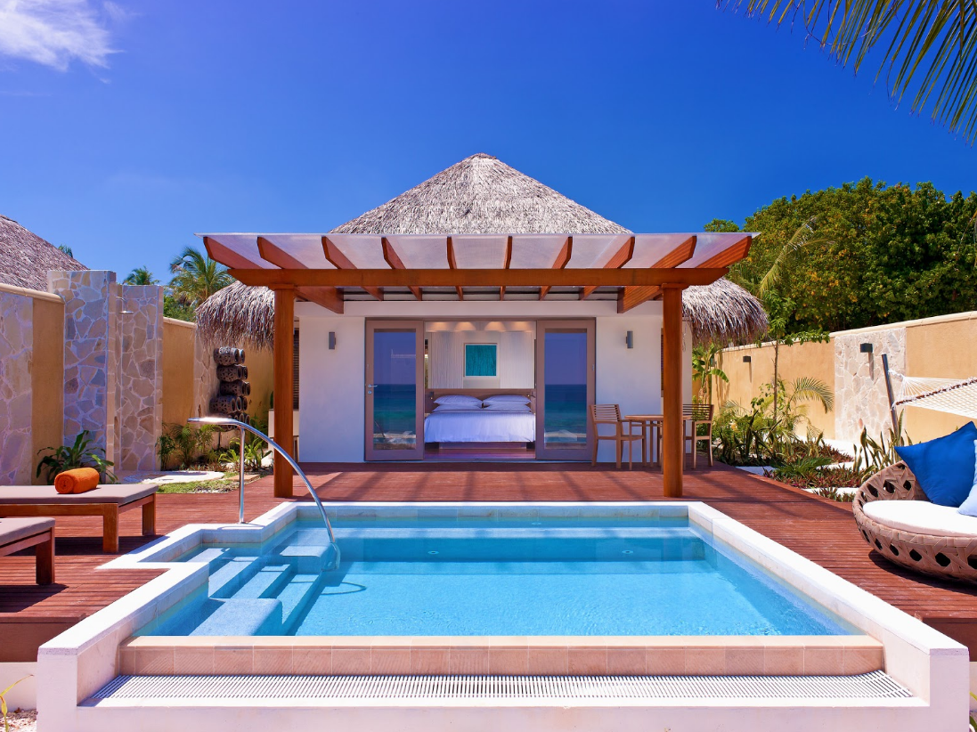 Sheraton Maldives Full Moon Beach & Spa 14
