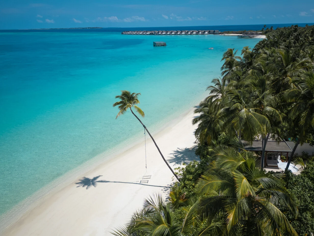 Sirru Fen Fushi - Private Lagoon Resort 16