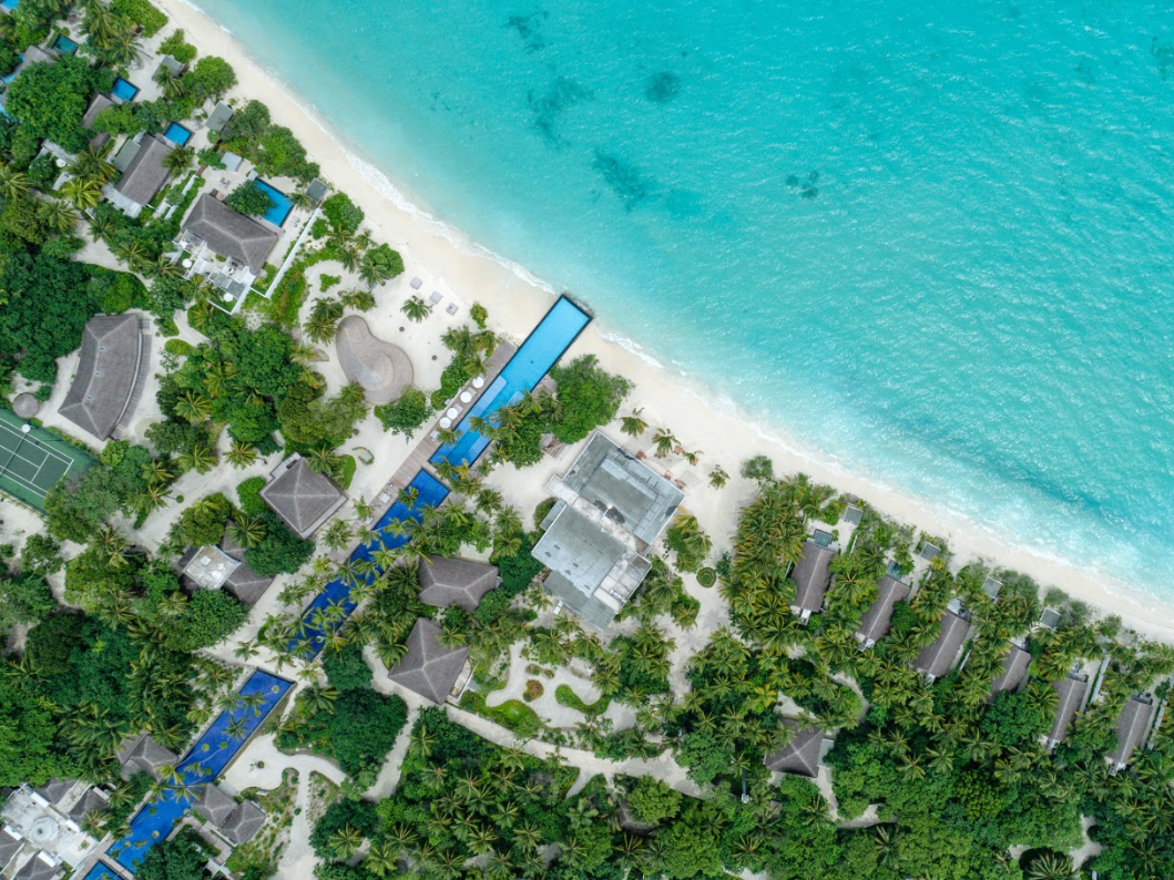 Sirru Fen Fushi - Private Lagoon Resort 10