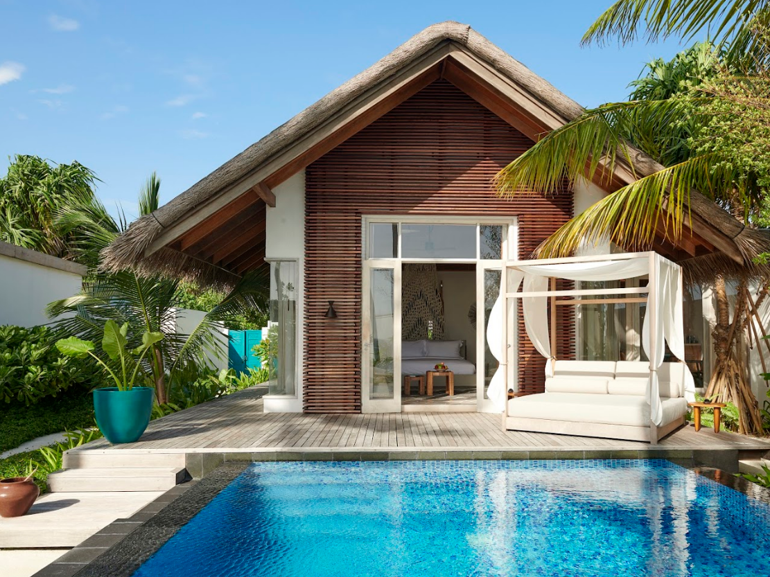 Sunrise Deluxe Beach Villa with Pool