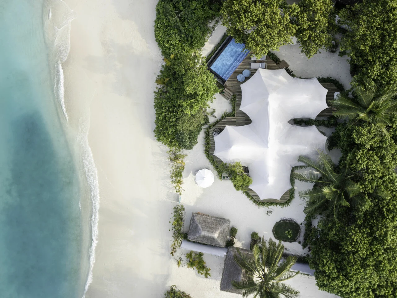 Sirru Fen Fushi - Private Lagoon Resort 22