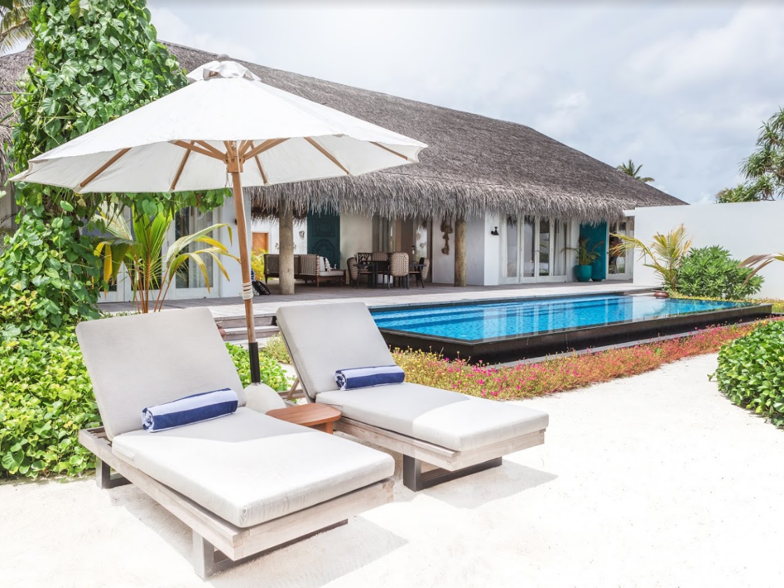 3 Bedroom Sunset Beach Villa with Pool