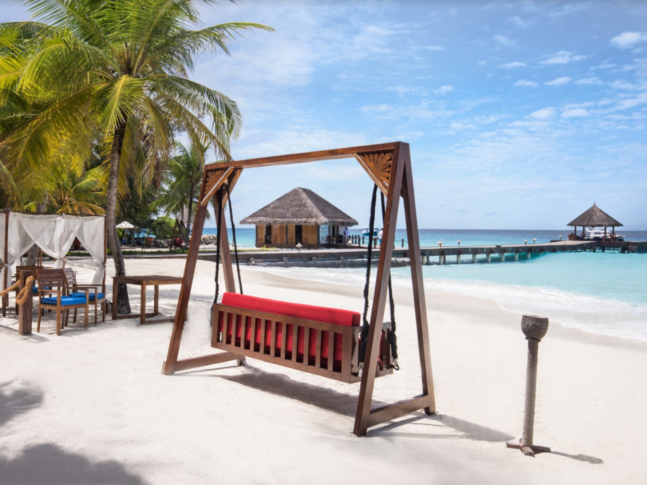 Taj Coral Reef Resort & Spa 12