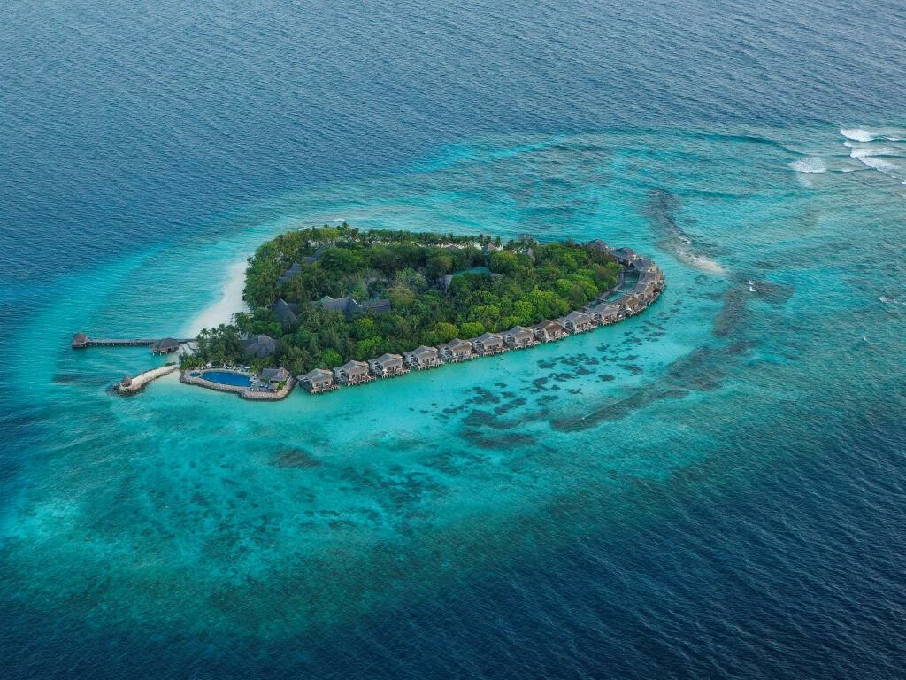 Taj Coral Reef Resort & Spa 17