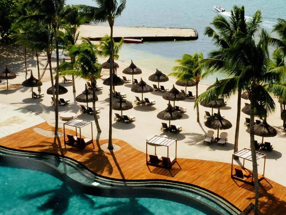 The Bay Club at Anahita