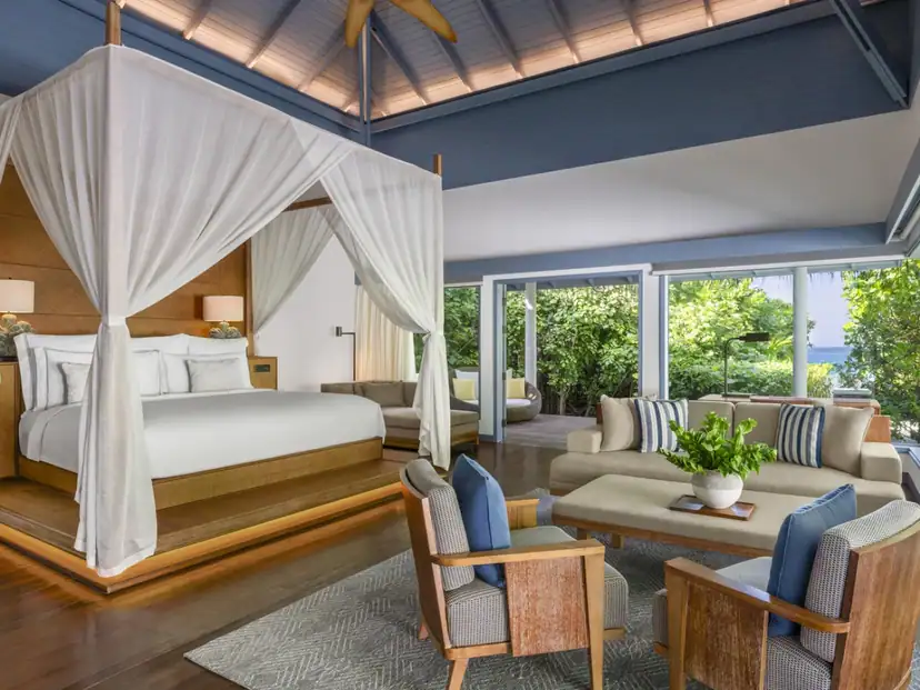 صورة: The Halcyon Private Isles Maldives: Oceanfront Beach Pool Villa