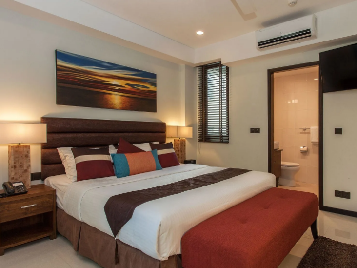 The Somerset Hotel 5