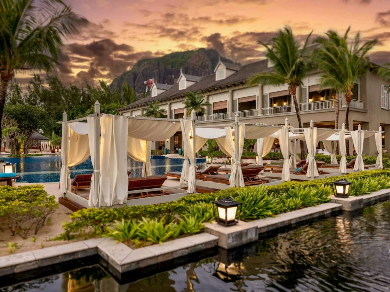 The St. Regis Le Morne Resort 20