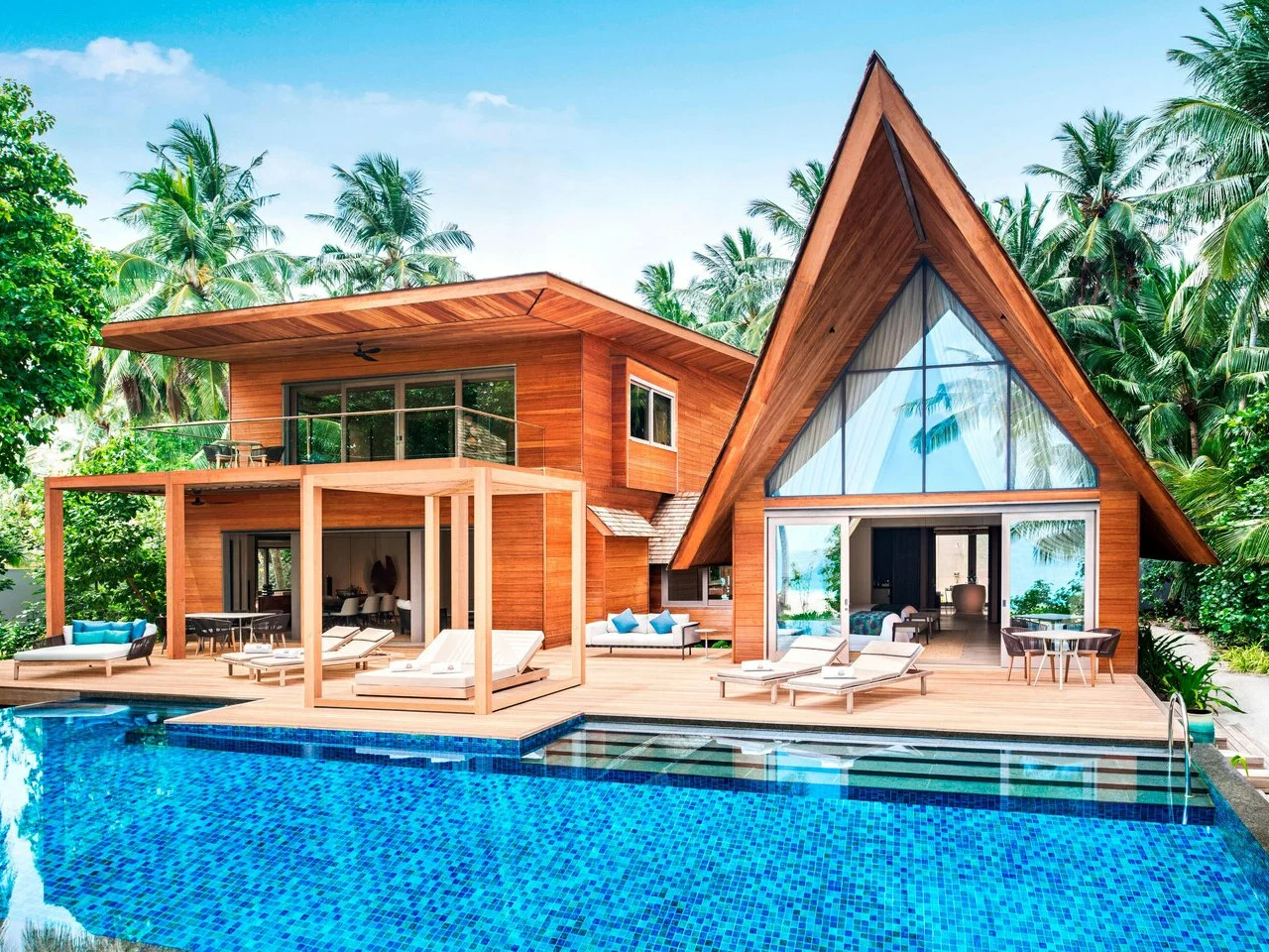 The St. Regis Maldives Vommuli Resort 1