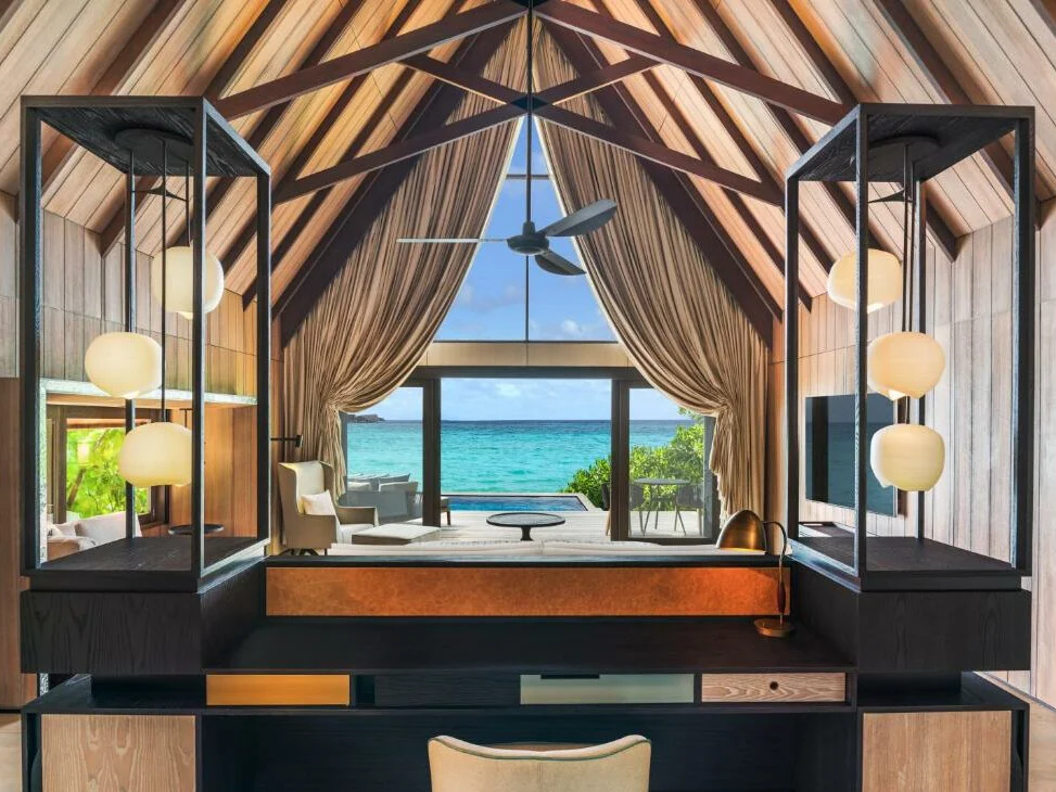 The St. Regis Maldives Vommuli Resort 9