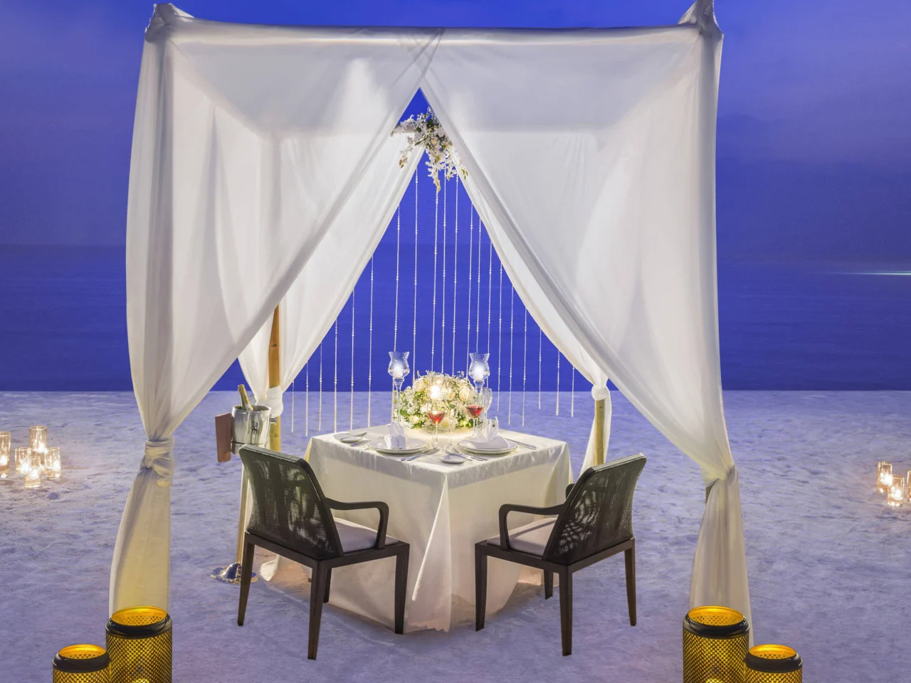 The St. Regis Maldives Vommuli Resort 26