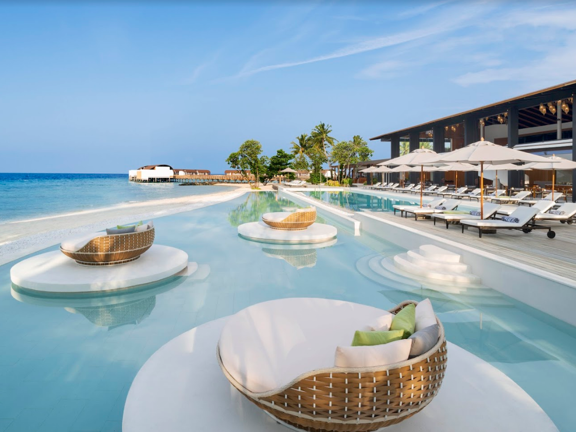 The Westin Maldives Miriandhoo Resort 1