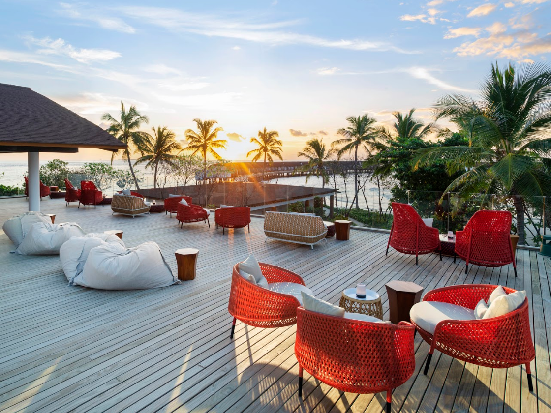 The Westin Maldives Miriandhoo Resort 2