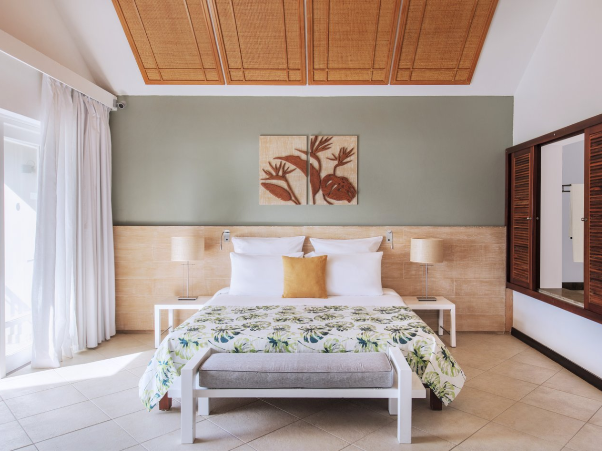 Victoria Beachcomber Resort & Spa 8