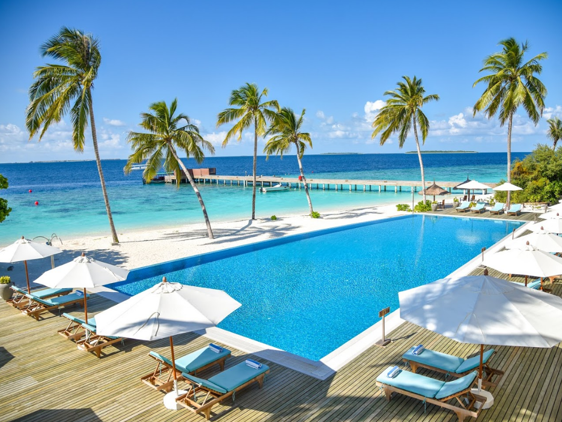 Reethi Faru Resort 2