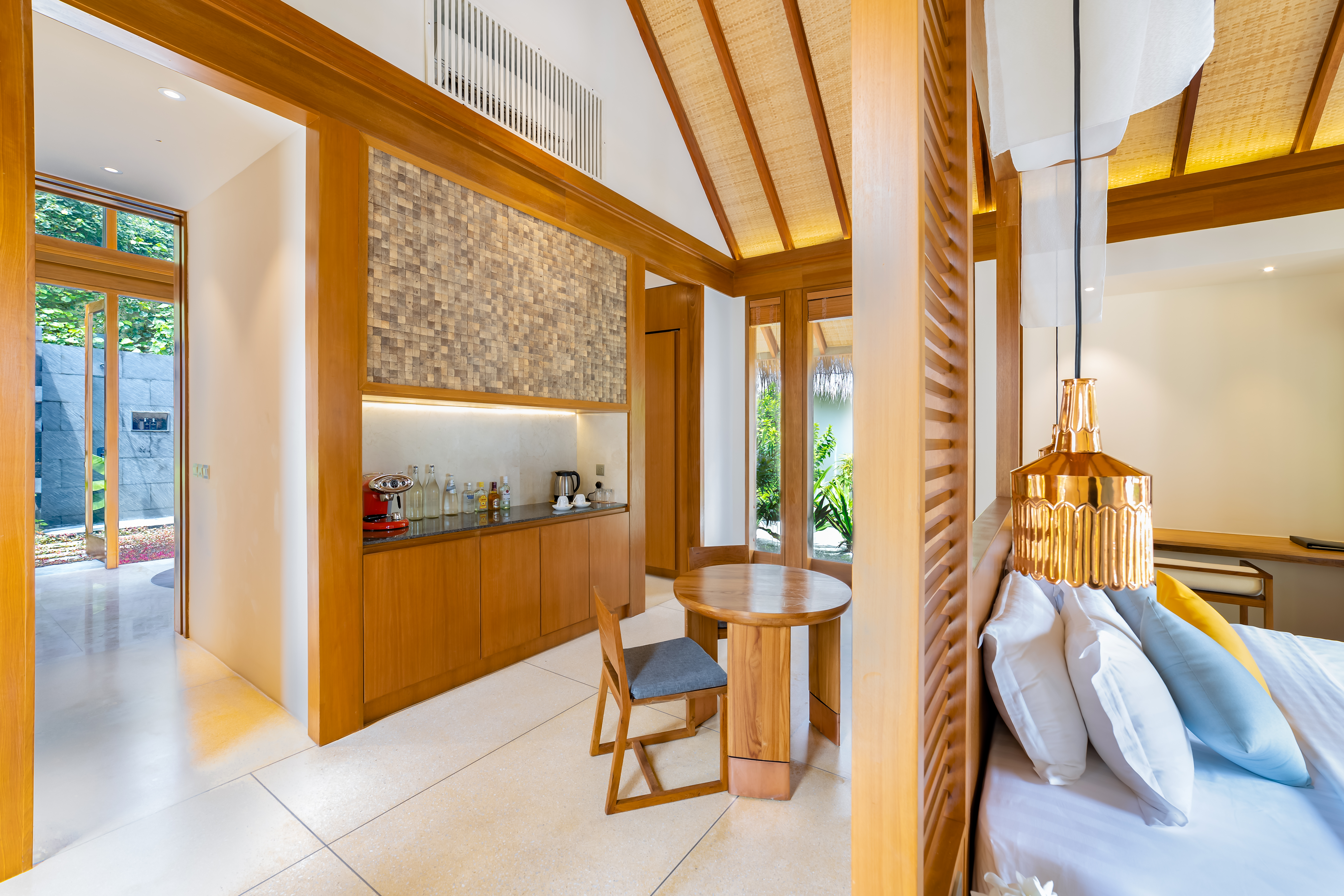 Furaveri Maldives 102