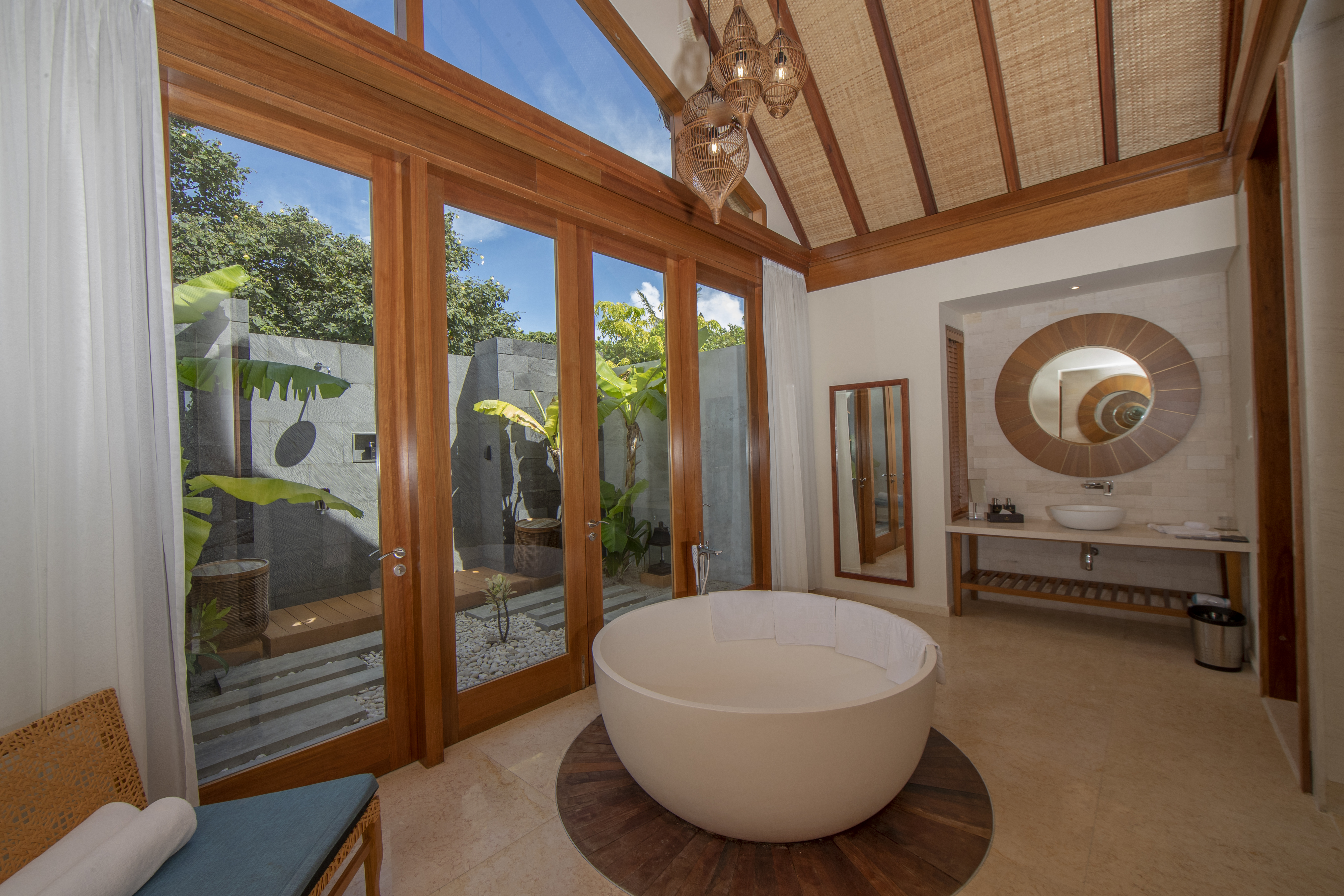 Furaveri Maldives 55