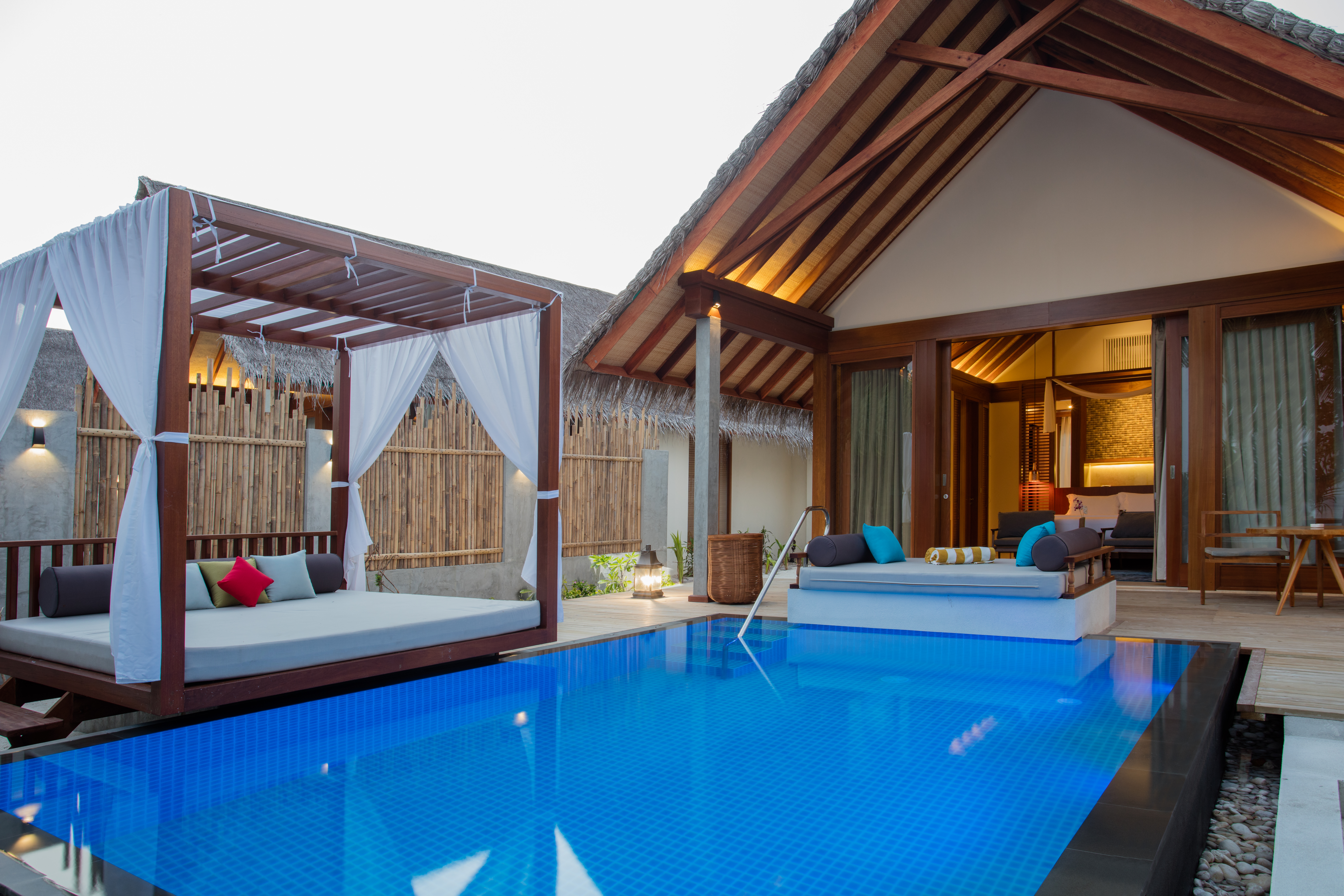 Furaveri Maldives 70