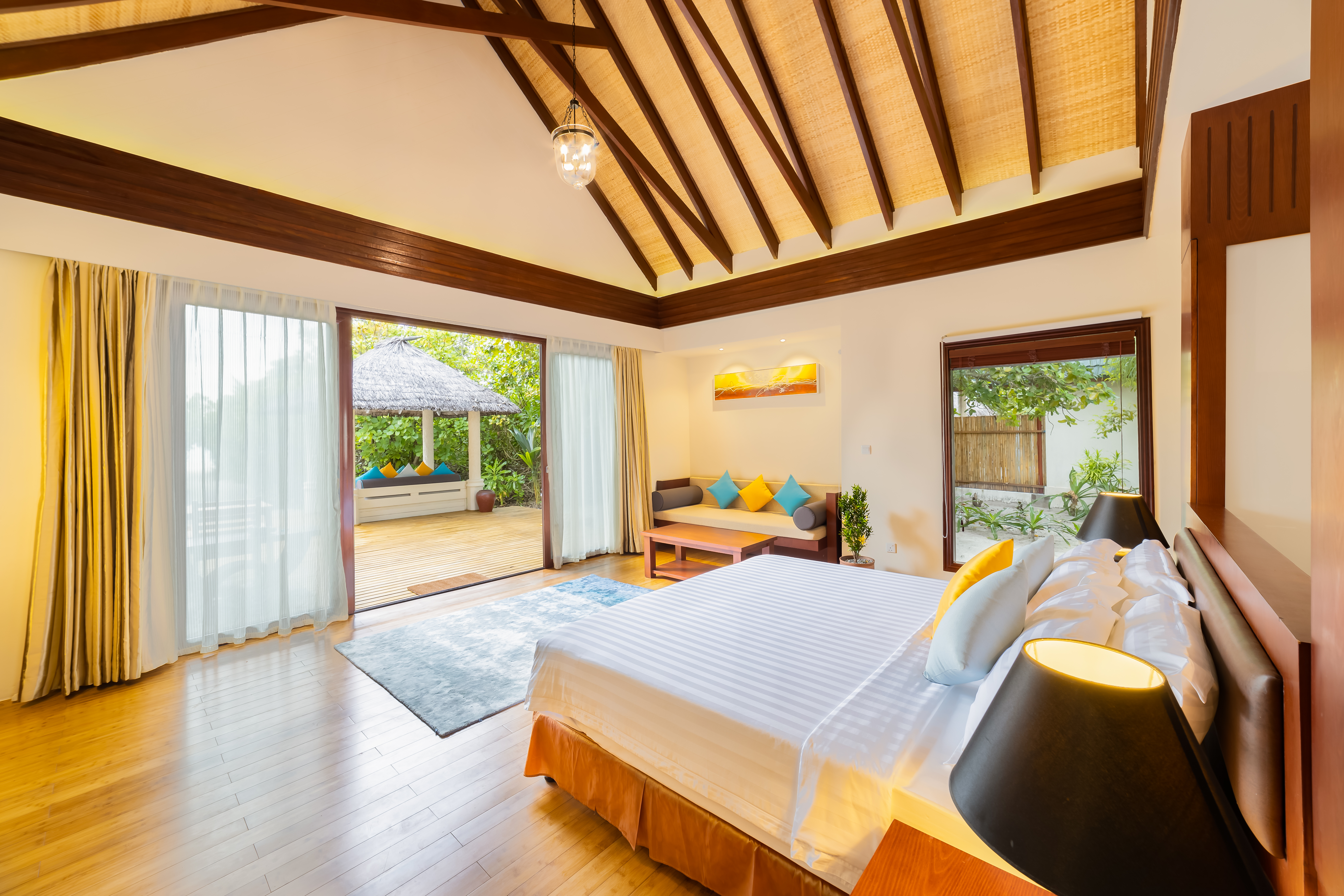 Furaveri Maldives 48