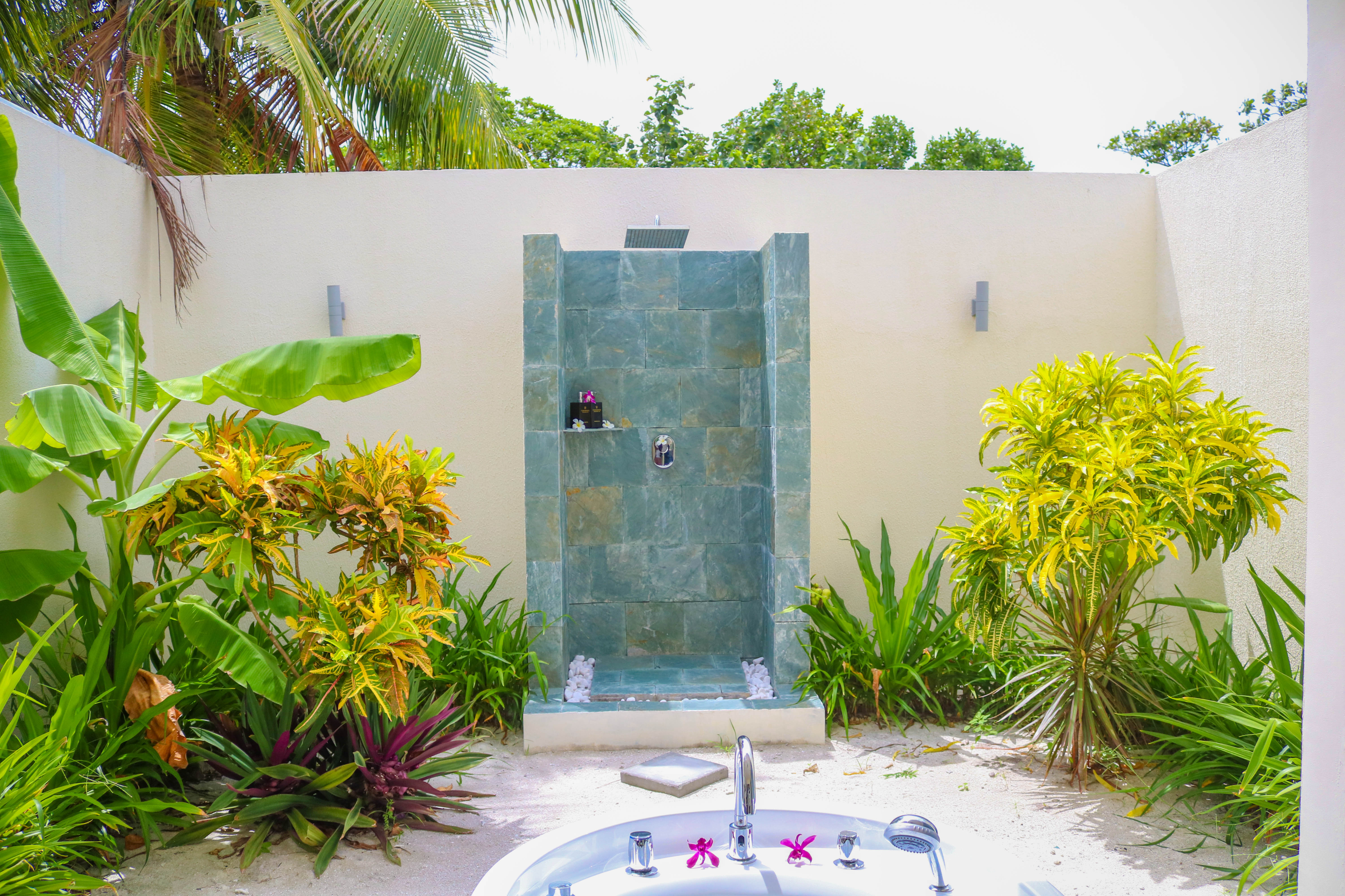 Furaveri Maldives 14